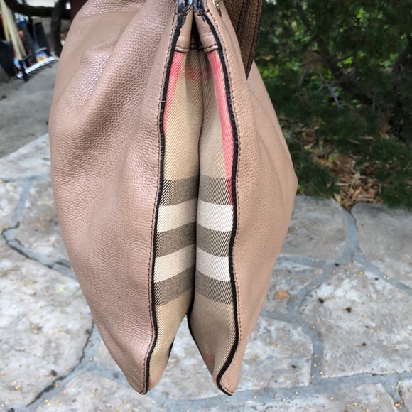 🌺 BURBERRY Cornwall Derby Dk. Sand Leather Purse! - Picture 9 of 16